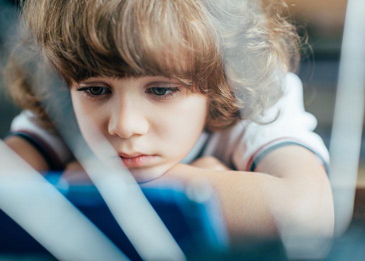 Как родители нарушают личные границы детей: 5 ситуаций